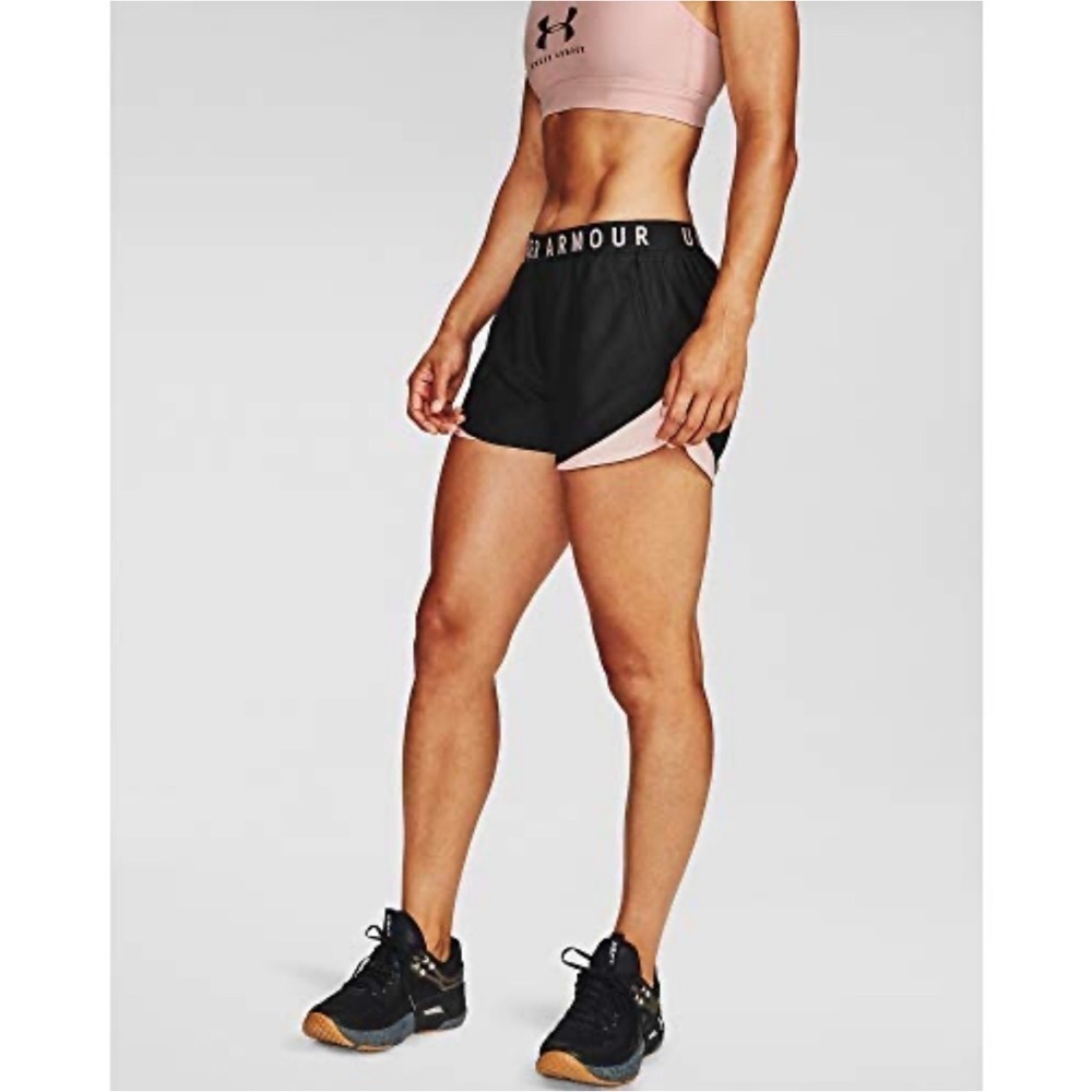 Under Armour Black/Pink loose fit Play up shorts 3.0 - Picture 2 of 7